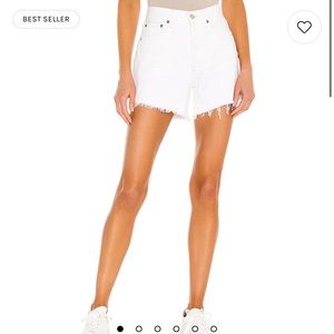 PARKER LONG SHORT IN PANNA COTTA. Size 28. Worn once.